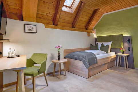 Hotel-Lostau-Einzelbett